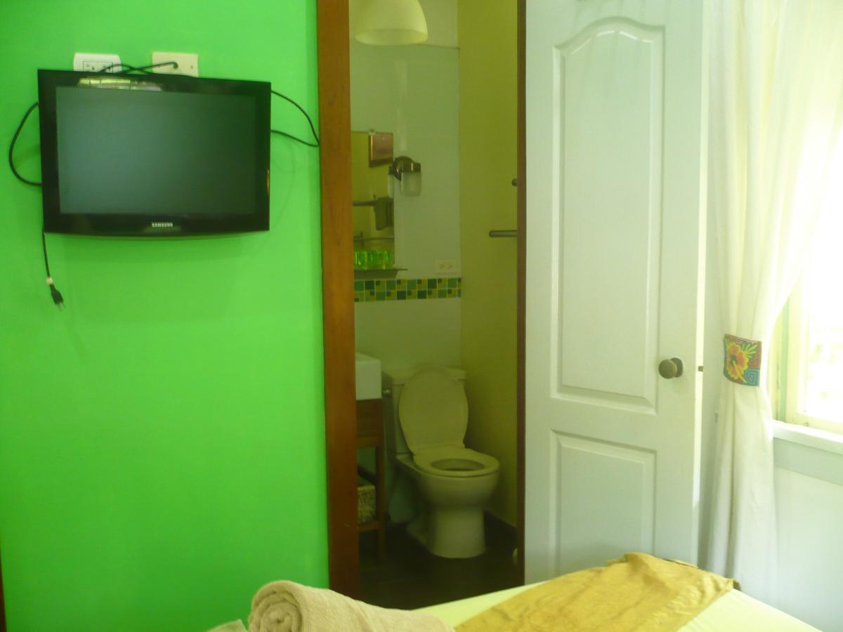 Dos Palmitos Bed And Breakfast Cidade do Panamá Exterior foto